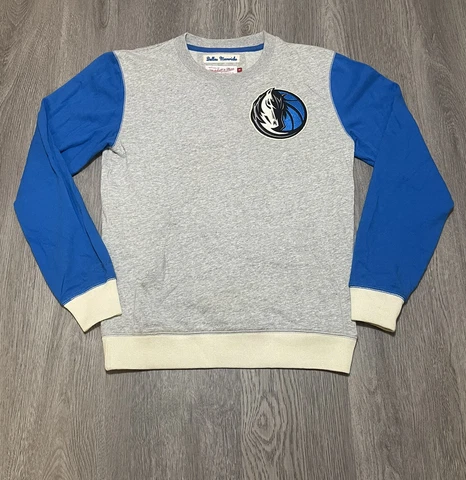 Mitchell & Ness Dallas Mavericks Stitched Crew Neck Pocket Sweater Men’s Small Cover