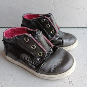 Zapatos informales sin cordones TOMS Little Paseo de cuero sintético gris metálico para niñas 5 - Imagen 1 de 7