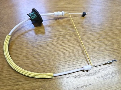 AUDI A4 B7 SEAT EXEO REAR INTERIOR DOOR HANDLE RELEASE BOWDEN CABLE 8E0839085C - Image 1 of 4