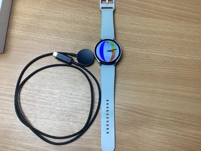 Samsung Galaxy Watch 6 44mm Sm-r940 Grey Band Great Condition Boxed - Image 1 of 4