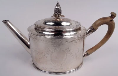 Tetera Hester Bateman antigua georgiana neoclásica inglesa plata de ley 1780 Foto 1 de 4