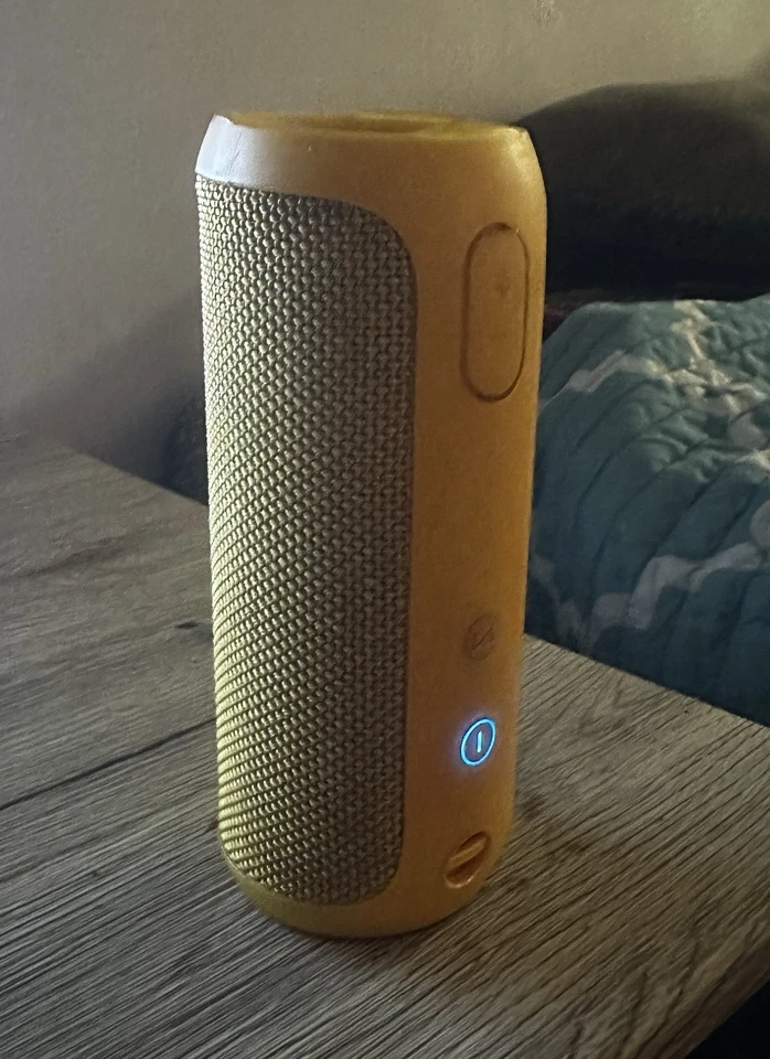 JBL Flip 3 Amarillo Probado Funciona Excelente Estado Foto 1 de 4