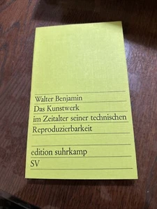 Das Kunstwerk im Zeitalter seiner technischen Reproduzierbarkeit. Benjamin, Walt - Bild 1 von 3