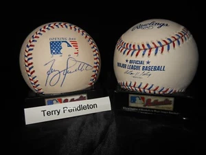 TERRY PENDLETON SIGNED 2002 OPENING DAY FLAG BALL RAWLINGS OLMB - BRAVES - RARE! - Picture 1 of 6