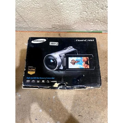 Samsung Flashcam SMX-K40SP/XEU SSD Camcorder Silver 65X Intelli Zoom 2.7" LCD - Image 1 of 4