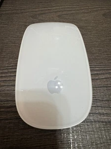 Apple Magic Mouse A1296 - Perfettamente funzionante - Ottime condizioni Genuine - Afbeelding 1 van 3