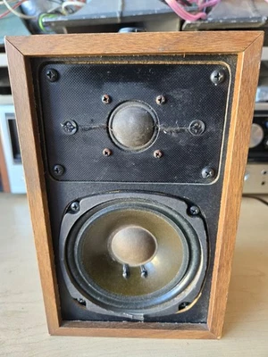 Single (1) MG Vintage Speaker DMT-700 W/ 1" Dome Tweeter 4" Woofer Working Well - Image 1 of 4