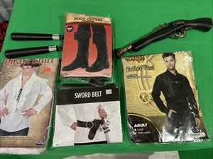 Erwachsene Piraten Kostüm SET-Shirt-Kugelweste-Schwertgürtel-Stiefel-Cosplay-Halloween-XL - Bild 1 von 20