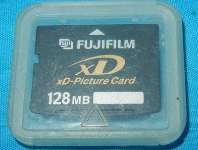 Olympus XD Picture Card 128MB for Olympus and Fujifilm Digital Cameras - Image 1 of 2