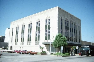 CALIFORNIA STREAMLINE MODERNE ARCHITECTURE Found 35mm SLIDE Photo  58 LA 89 J - Picture 1 of 1