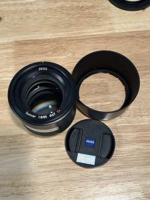 ZEISS Batis 85mm f/1.8 Lens for Sony E Mount Mirrorless Cameras - Image 1 of 2