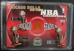 1998 Upper Deck Authenticated Chicago Stadium Floor Patch Bulls 6 Time Champions - Picture 1 of 4