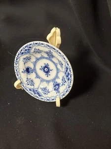 Royal Copenhagen Blue Fluted Half Lace Butter Pat 504 VXX Excellent Used 1959 3" - Picture 1 of 6