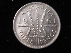 Australian 1961 Threepence Coin Queen Elizabeth Birthday Gift Antique Silver - Picture 1 of 2