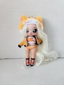 Na Na Na Surprise Glam Serie 2 Tabitha Nekota - Bild 1 von 4