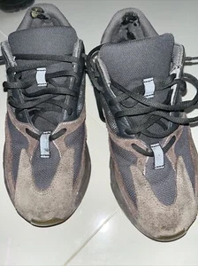 Adidas Yeezy Boost 700 V1 Mauve 2018 Size 9.5 - Picture 1 of 8