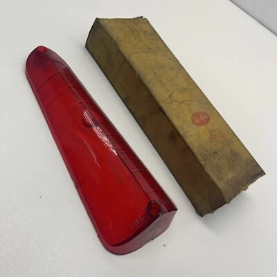 Lente de luz trasera Plymouth LH 1960 A5 Foto 1 de 3