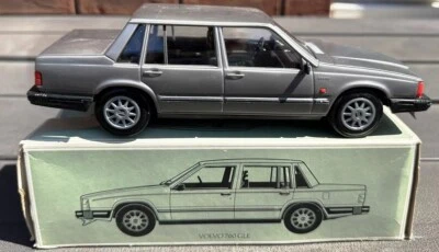 Stahlberg Plastic Volvo 760GL Grey Saloon 1:24 scale. Dealership Model. Boxed - Image 1 of 4
