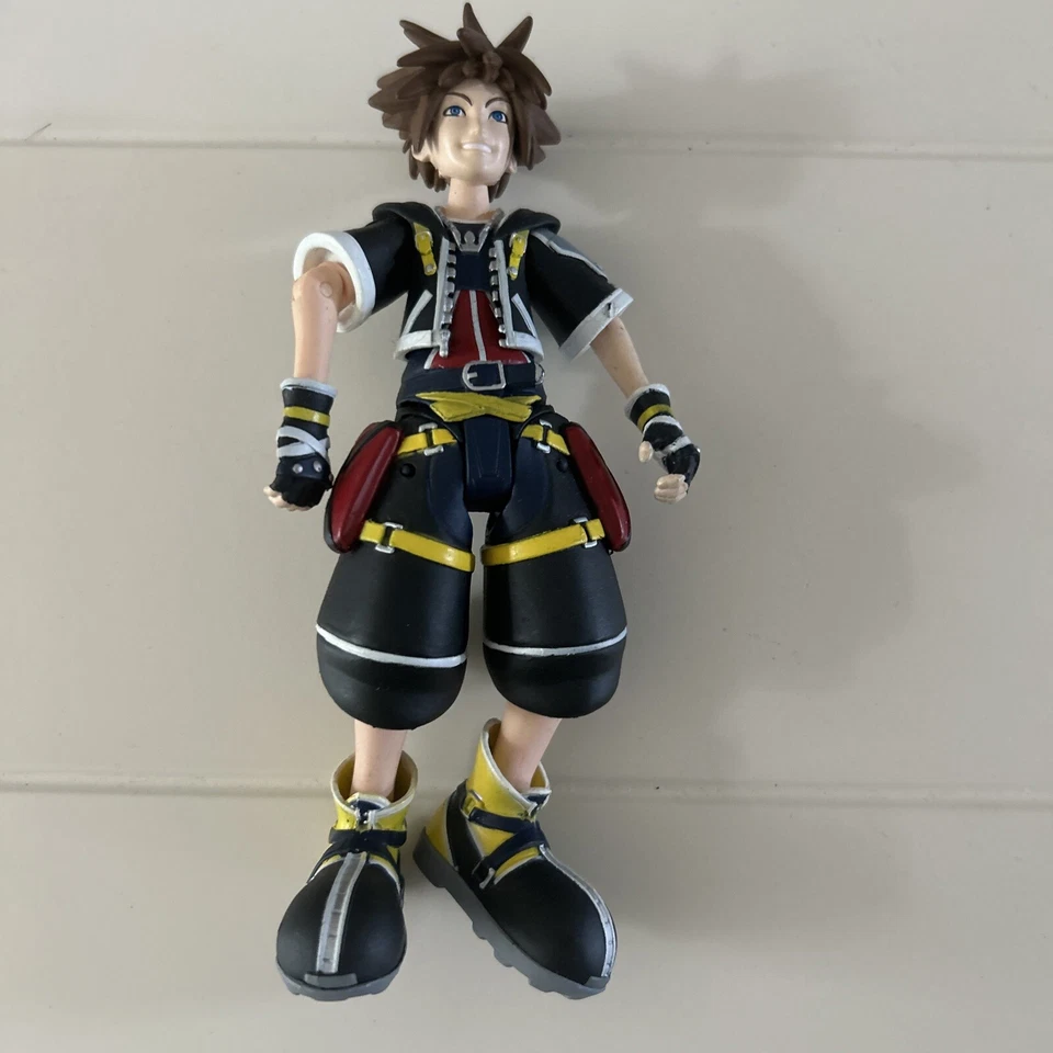 Figura de acción de juguete de 6,5" Disney Kingdom Hearts Sora Foto 1 de 4