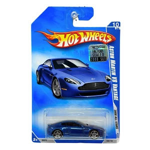 Hot Wheels 2008 All Stars Aston Martin V8 Vantage 1:64 Diecast Factory Sealed - Picture 1 of 4