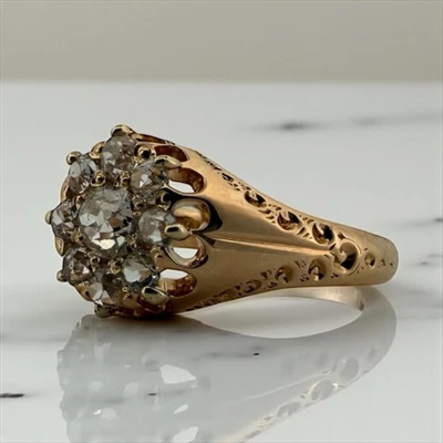 Anillo con racimo de diamantes talla mina antigua de la época victoriana de oro rosa de 18 quilates Foto 1 de 4