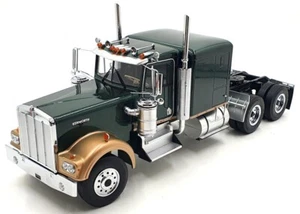 KK Scale Road Kings 1/18 Scale RK180124 - Kenworth W900 - Dark Green - Picture 1 of 5