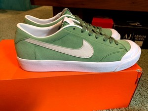 nike tennis shoes classic