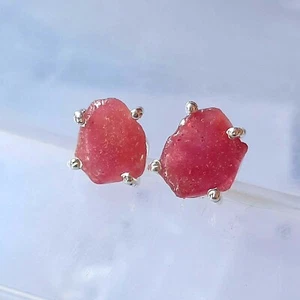 Pendientes de tachuelas de plata esterlina sólida 925 de piedra preciosa rubí natural joyería - Imagen 1 de 9
