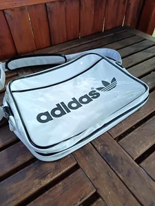 Adidas vintage white and black gym bag - Picture 1 of 7