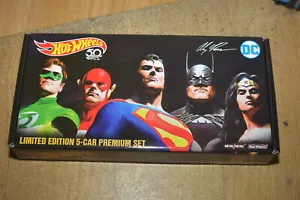 Hot Wheels Limited Edition DC 5 Car Box set Alex Ross Superman Wonder Woman etc - Picture 1 of 2