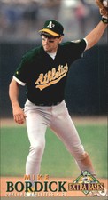 1994 (ATHLETICS) Fleer Extra Bases #145 Mike Bordick