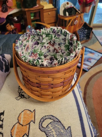 Longaberger 1996 May Series “Sweet Pea” Basket Floral Liner Cover
