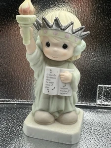 🚨 Precious Moments "America You're Beautiful" Patriotische Porzellanfigur - Bild 1 von 6