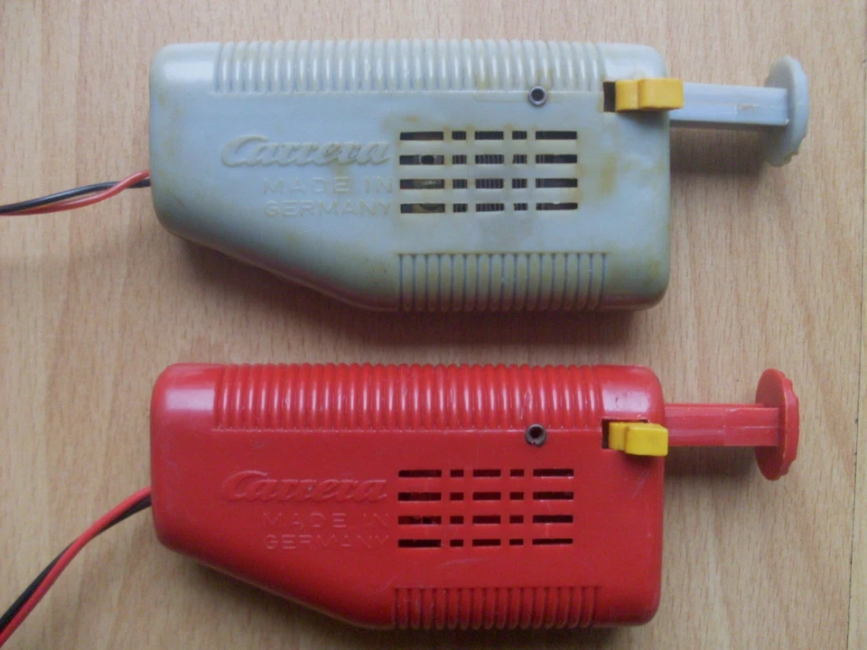 Carrera 160 / 132 Universal 2 Drücker / Geschwindigkeitsregler Art-Nr. 53700 - Bild 1 von 1