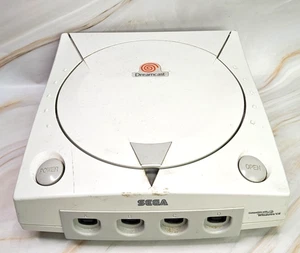 Sega Dreamcast Console System Only For Parts Or Repairs HKT-3020 AS IS - Picture 1 of 6