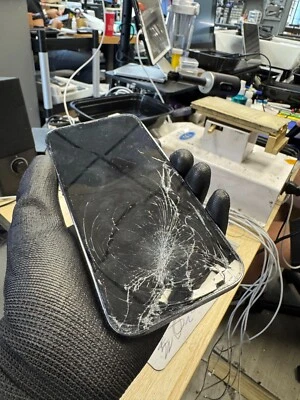 iPhone 15 14 13 13pro 12 11 Pro Max Screen LCD Soft OLED Digital Repair Service - Image 1 of 3