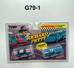 New 1992 TYCO HO scale "Richard Petty" twin pack Factory Sealed Old Stock-READ - Picture 1 of 23