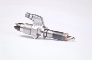 ACDelco 19327361 Professional Fuel Injector Assembly, Remanufactured (2001-2004) - Picture 1 of 4