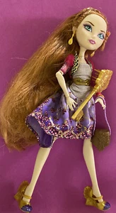Beautiful￼ Ever After High Holly O’Hair  Doll First Chapter With Purse Shoes - Picture 1 of 6