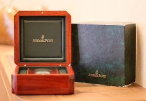 AUDEMARS PIGUET 50éme anniversaire - Boite en Bois - Picture 1 of 6