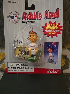 Vtg 1997 Atlanta Braves Baseball MLB Mini Bobble Head Keychain New  - Image 1 of 3