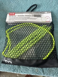 TYR Catalyst Stroke Training Hand Paddle - 2025 Small - Picture 1 of 2