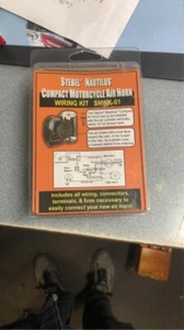 COMPACT MOTORCYLE AIR HORN - Picture 1 of 2