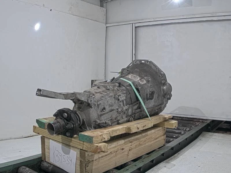 Conjunto de transmisión manual usado se adapta a: Hyundai Genesis MT 2010 CPE 3,8 grado A Foto 1 de 4