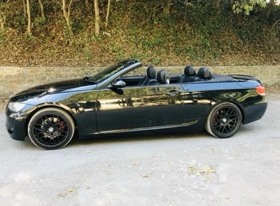 BMW E93 2007 320i M - Convertible - damaged No plate not included - Image 1 of 4