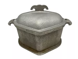 Guardian Service Triangle Cook Pot - Heart Shaped - With metal Lid MCM Collectib - Picture 1 of 11