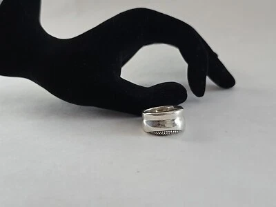 Anillo Michael Dawkins con puntos asimétricos de plata de ley talla 7,75 Foto 1 de 4