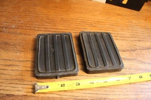 Vintage reproduction Mercedes benz pedal pads, large 3x4 inches, nice new pair - Picture 1 of 2