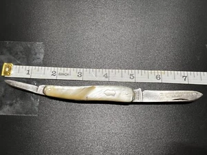 VINTAGE WINCHESTER USA 2362 mother of pearl 3.25" two blade serpentine knife - Picture 1 of 12