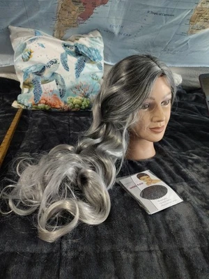 Nuevo Ombre Plata Larga Gris Peluca Parte Media Ondulada Cosplay Peluca Sintética Mujeres 22"  Foto 1 de 4